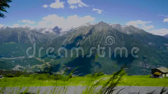 瑞士山区的山景视频的预览图