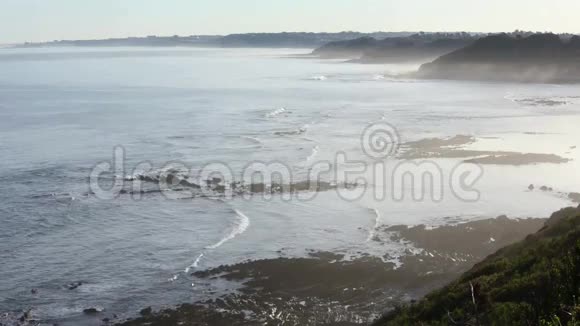 上午海洋海岸景观视频的预览图