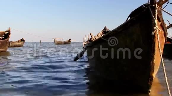 多瑙河三角洲的渔港视频的预览图
