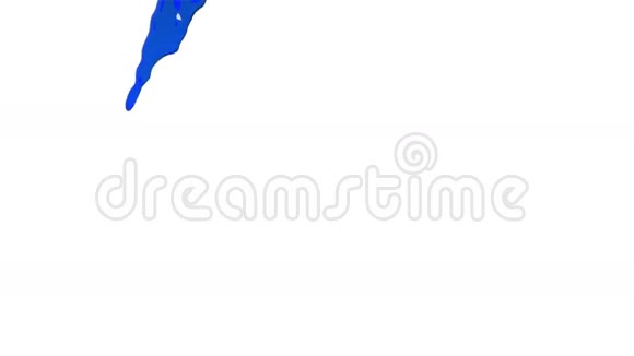 蓝色的油漆流慢慢地填满了一个容器透明液体视频的预览图