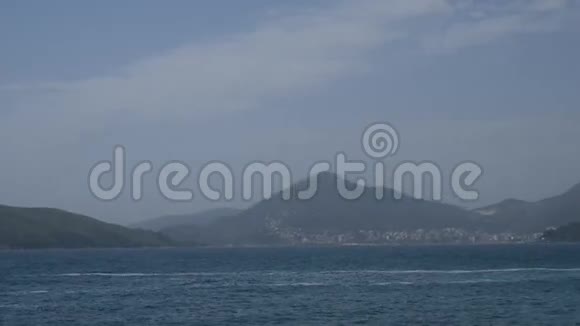 黑山的布达瓦里维埃拉海岸山脉视频的预览图