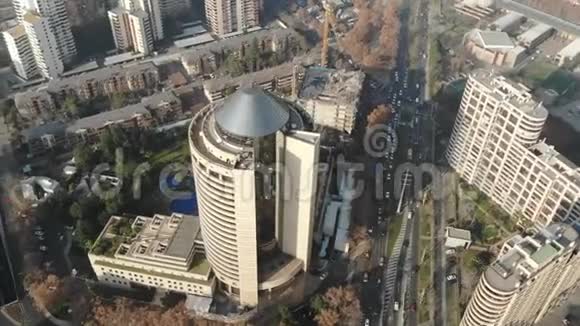 智利城市和公寓的鸟瞰图视频的预览图