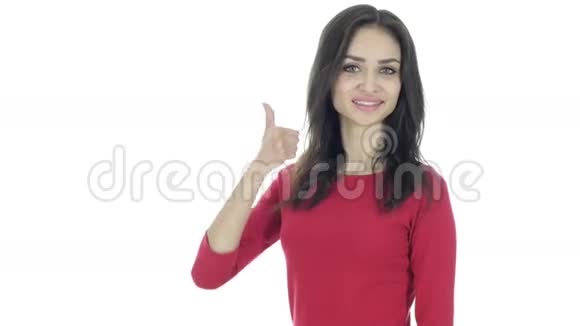拇指向上由妇女白色背景年轻视频的预览图