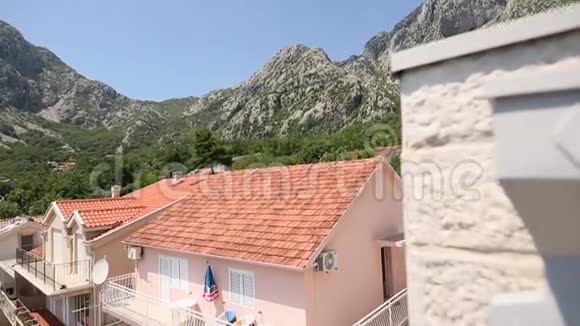 海边的别墅黑山科托尔湾亚得里亚视频的预览图