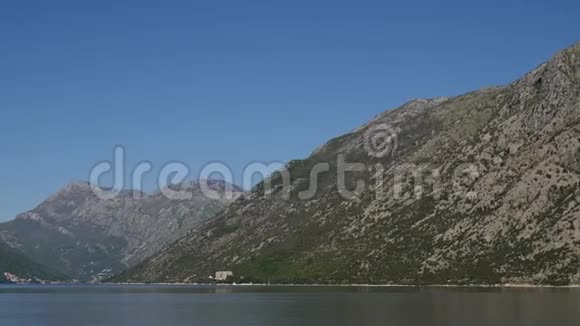 黑山科托尔湾山脉峡谷大海视频的预览图