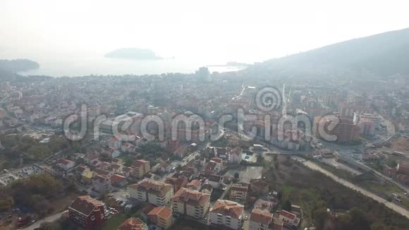 布德瓦黑山新城空中视频的预览图