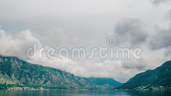 黑山的科托尔湾山脉峡谷大海视频的预览图
