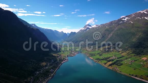空中镜头美丽的自然挪威视频的预览图