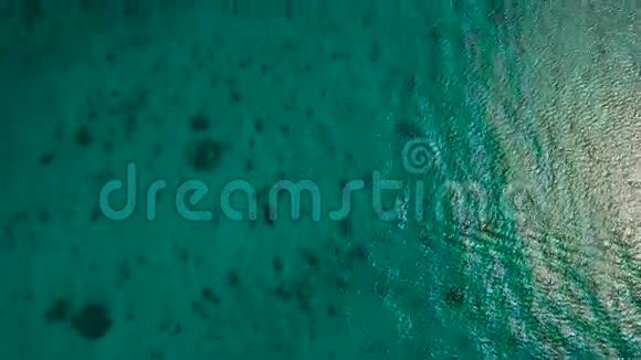 水面鸟瞰图菲律宾长滩岛视频的预览图