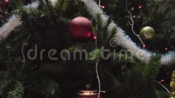 圣诞树的圣诞及新年装饰视频的预览图