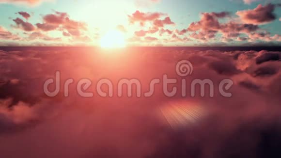 日落时分在云层上方飞行视频的预览图