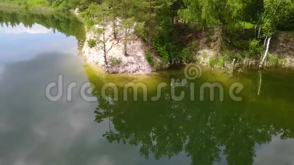 索里西湖空中无人机顶景4KUHD视频拉脱维亚视频的预览图