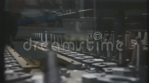 工业生产线视频的预览图