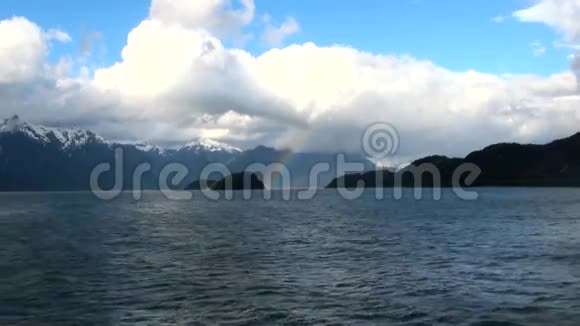智利峡湾和萨门托海峡视频的预览图