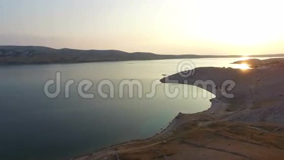 美丽的日落在帕格岛克罗地亚视频的预览图