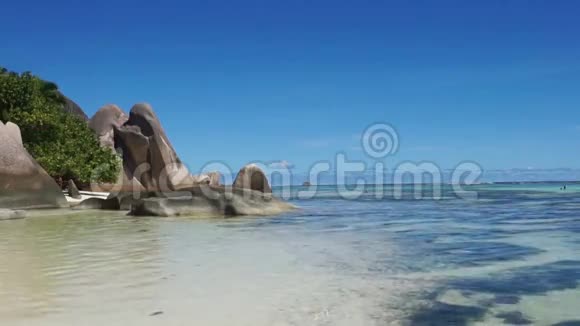 塞舌尔海滩视频的预览图