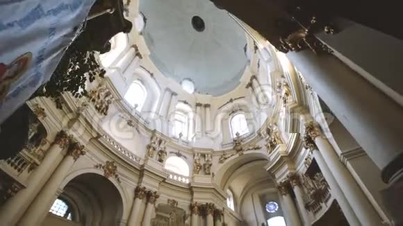 乌克兰建筑多米尼加教堂利沃夫视频的预览图