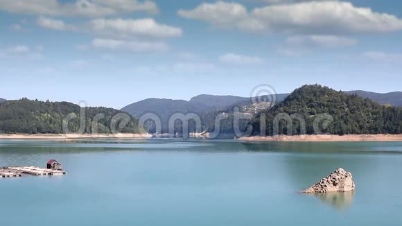 塔拉山枣园湖视频的预览图