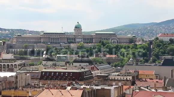 布达佩斯全景和匈牙利议会大厦视频的预览图