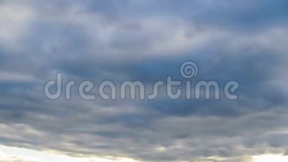 多层建筑的云移视频的预览图