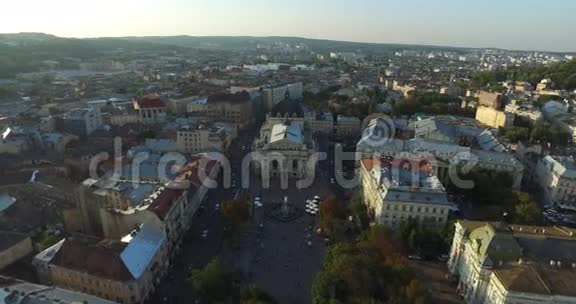 空中老城利沃夫乌克兰视频的预览图