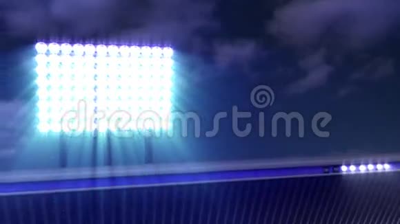 闪烁的体育场灯光视频的预览图
