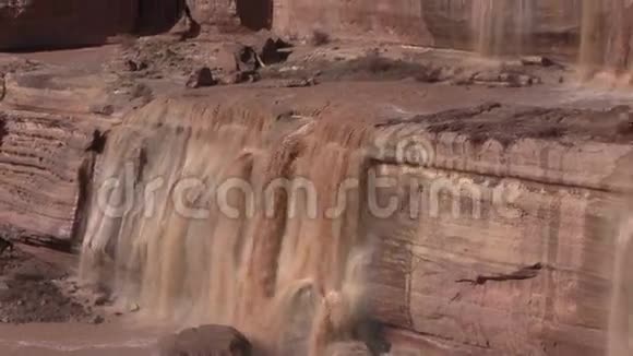 亚利桑那州风景秀丽的大瀑布视频的预览图