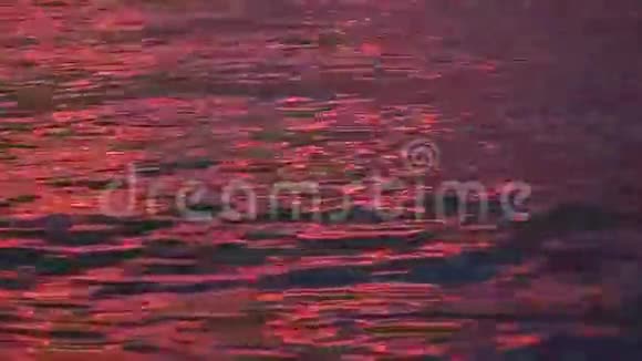 海波反射夕阳光视频的预览图