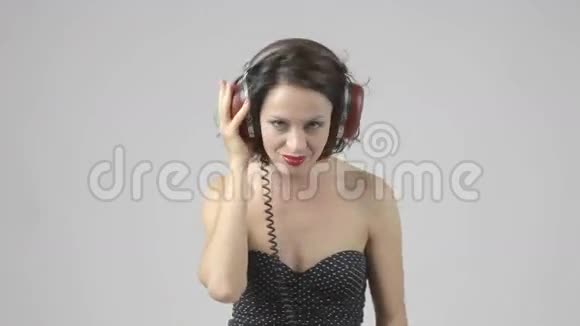 贝奥图尔音乐女性视频的预览图