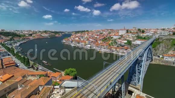 葡萄牙波尔图历史城市的景色视频的预览图