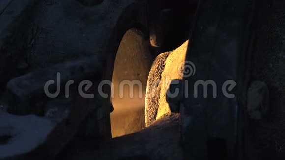 铸造厂丢失蜡青铜铸造视频的预览图