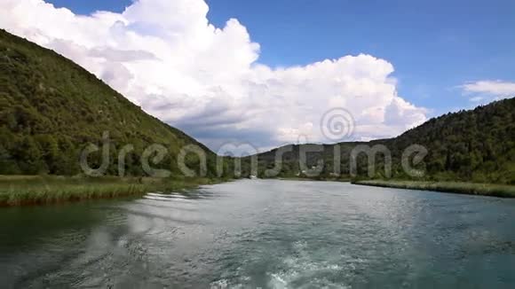 克鲁卡河峡谷全景拍摄视频的预览图