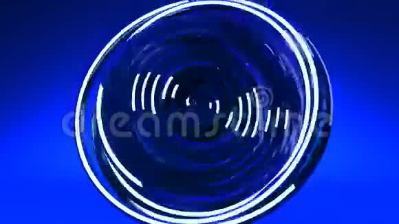 蓝底蓝圈抽象视频的预览图