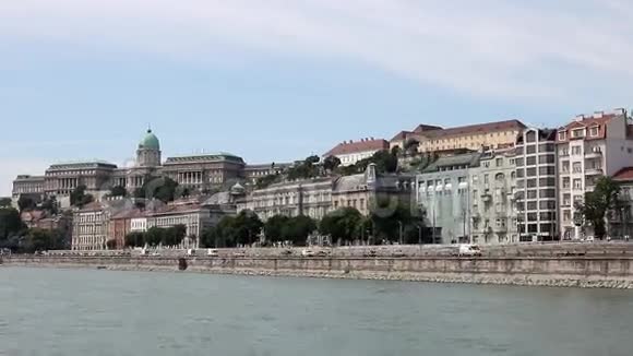 多瑙河畔布达佩斯视频的预览图