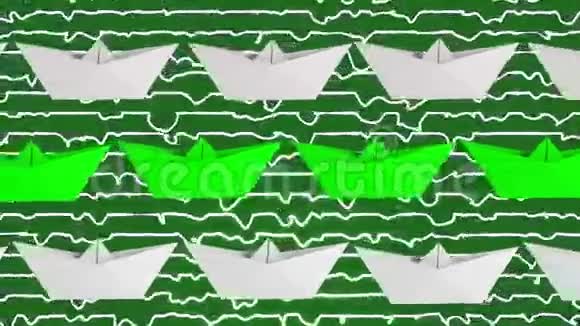 白色和绿色的纸船视频的预览图