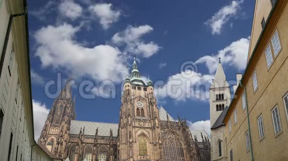 捷克共和国布拉格城堡和赫拉德卡尼的圣维特大教堂罗马天主教大教堂视频的预览图