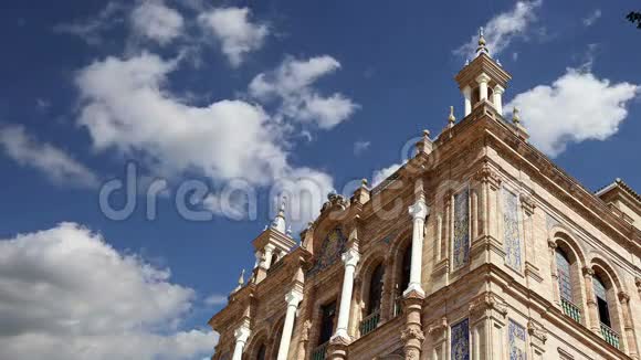 埃斯帕纳著名广场上的建筑物是1929年拉丁美洲展览的地点塞维利亚西班牙广场视频的预览图