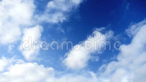 蓝天的云彩视频的预览图