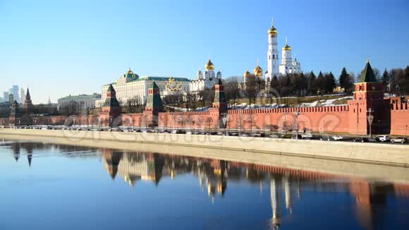 从俄罗斯河流看克里姆林宫视频的预览图