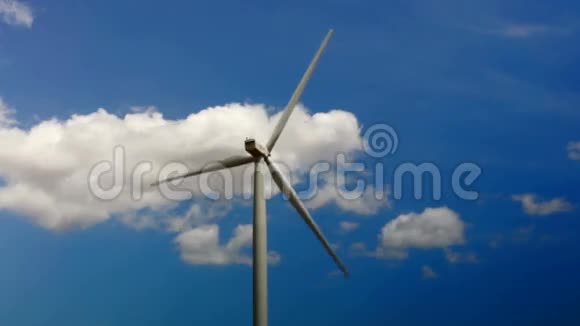 智慧利用自然资源的理念风力涡轮机风力发电视频的预览图