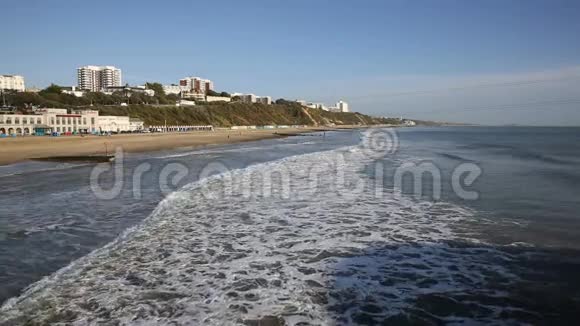 英国海岸和海滩伯恩茅斯多塞特英格兰靠近普尔视频的预览图