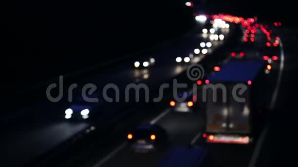 交通堵塞高速公路高峰时间视频的预览图