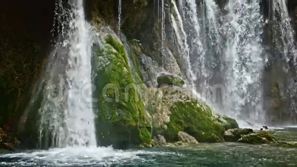 克罗地亚有瀑布的湖泊地点国家公园Plitvice视频的预览图