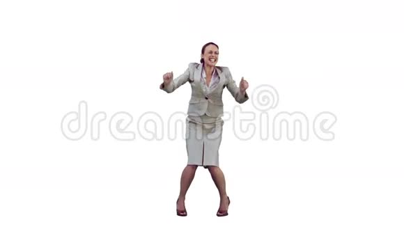 快乐的女人在慢动作跳跃视频的预览图