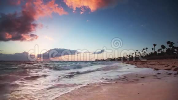 多米尼加共和国外海海滩日出蓬塔卡纳视频的预览图