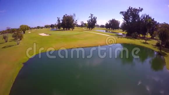 空中视频迈阿密海滩高尔夫球场视频的预览图
