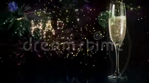 背景放烟火的香槟视频的预览图