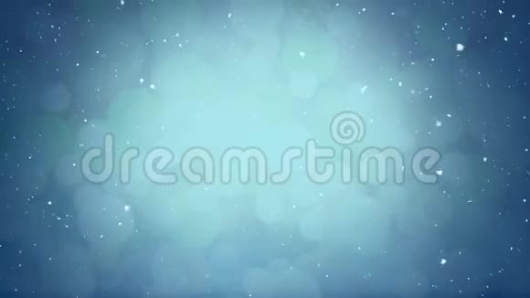 降雪与波克轻圣诞圈视频的预览图