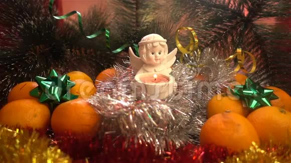 新年曼陀罗圣诞树树枝和天使的圣诞组成视频的预览图