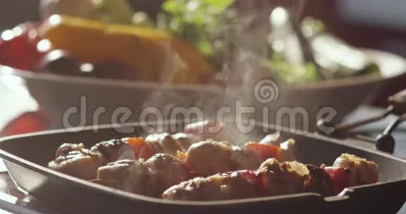 配料和动作拍摄4k或6k分辨率由意大利食品行业专业机构和专业厨师视频的预览图